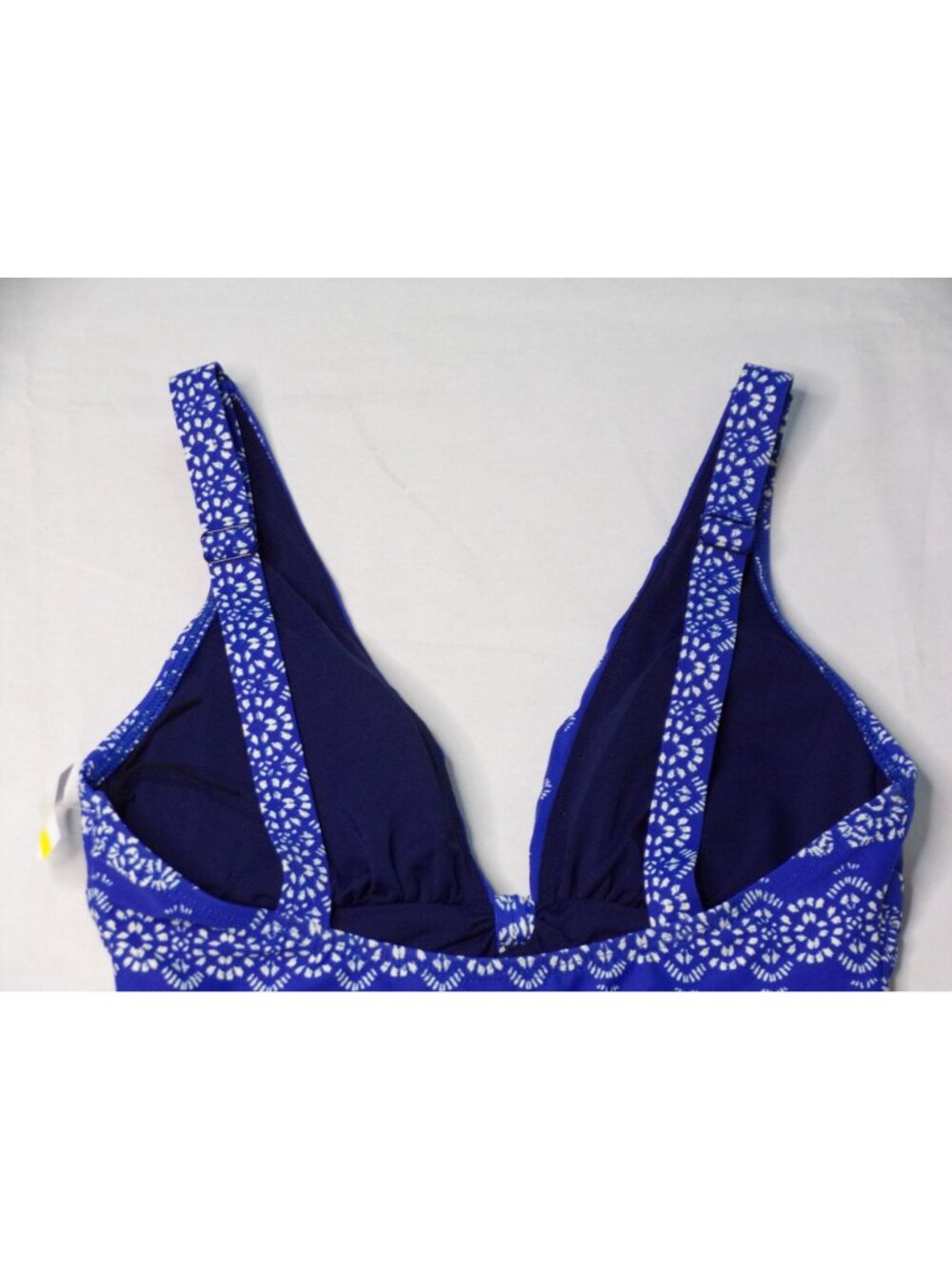 🆕ROBIN PICCONE Isla Plunge One Piece Swimsuit Blue & White Print 6 - Picture 11 of 11